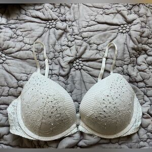 Victoria secret push-up bra